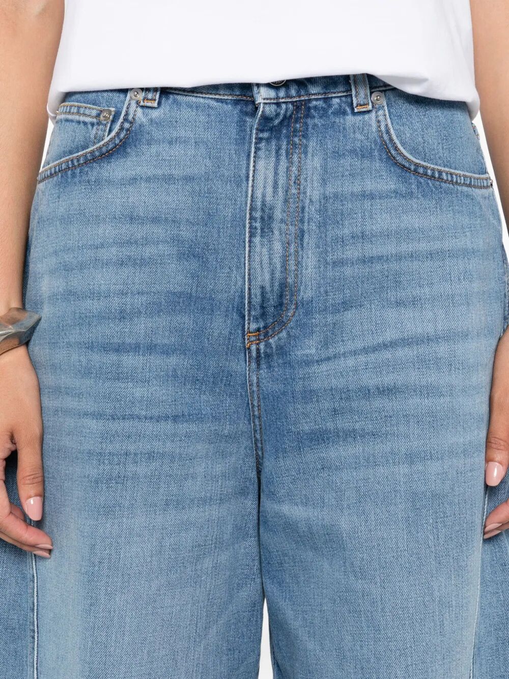 Givenchy ladies Cocoon Logo-Patch Jeans barrel leg blue