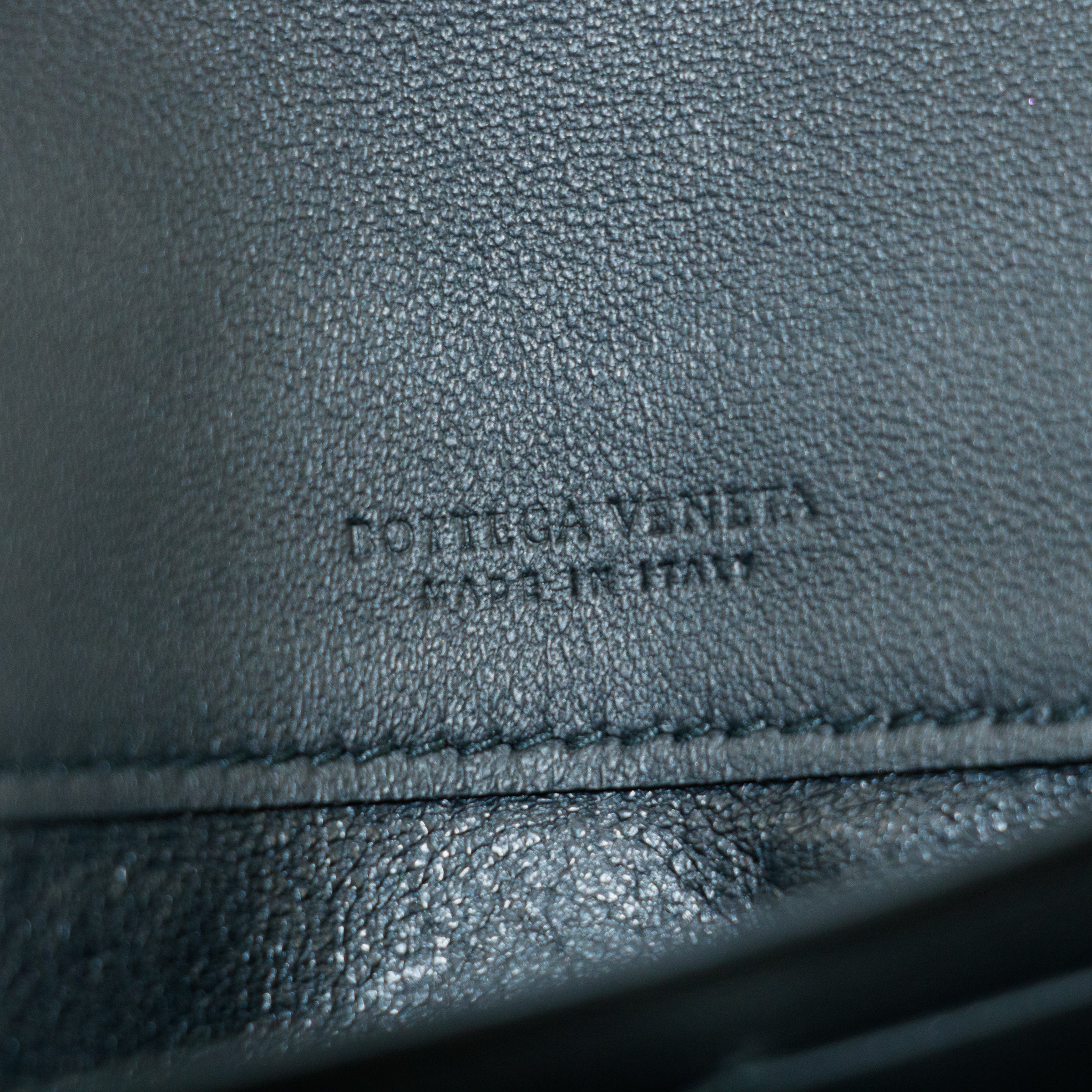 Bottega Veneta Intrecciato Black Bifold Long Wallet #5197