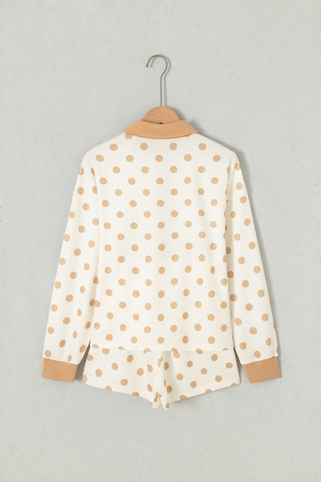 Zoey Pullover Patch Pocket Casual Shorts Set Pink or Khaki Outfit  Indie & Co. Ladies polka dot