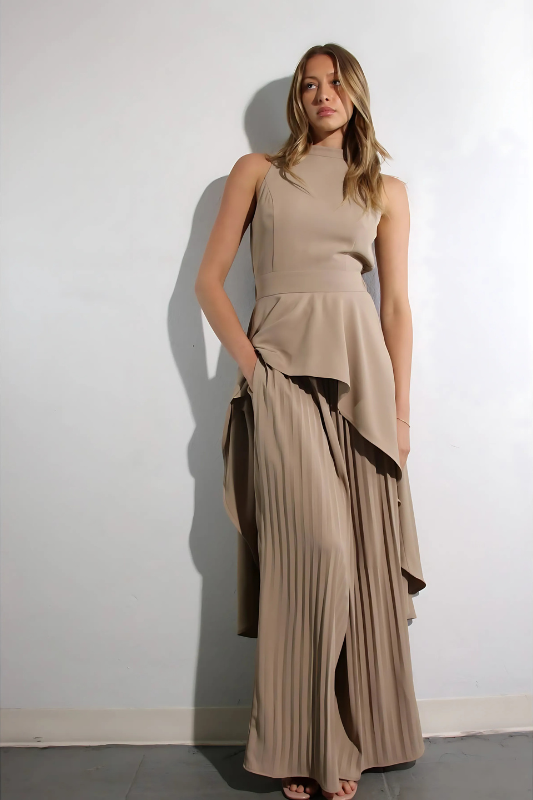LUXE ALLURE Escape to Milan Taupe Pleated Pants Set