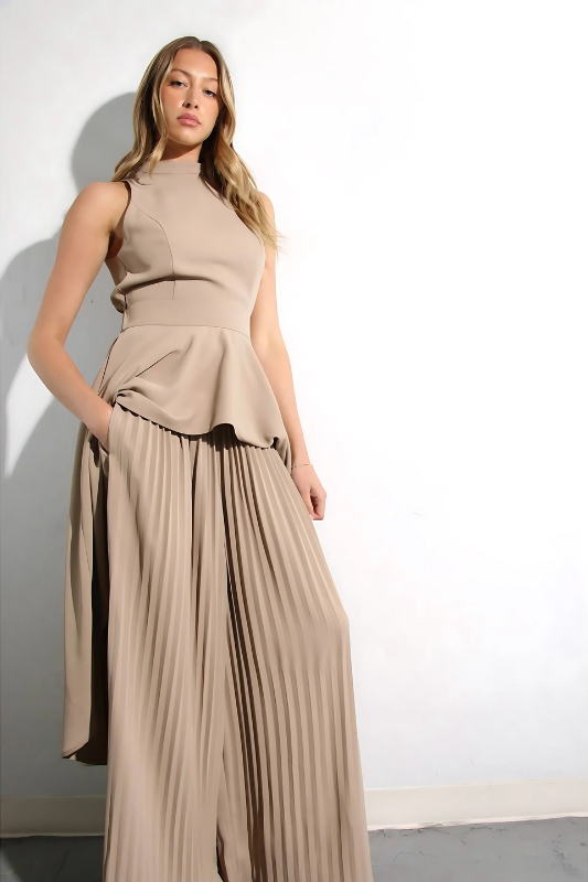 LUXE ALLURE Escape to Milan Taupe Pleated Pants Set