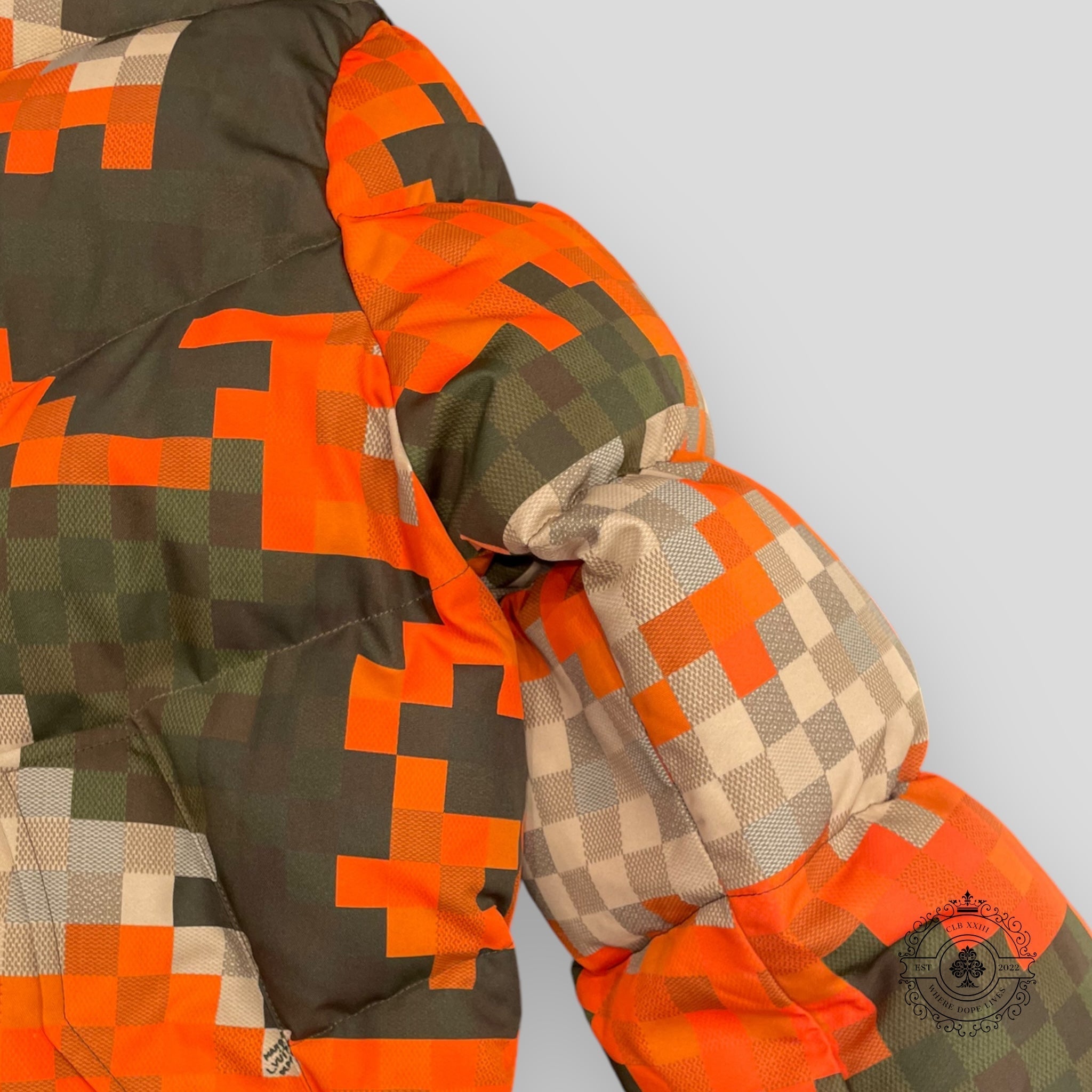 Louis Vuitton Orange Damoflage Puffer Jacket unisex men's coat 52