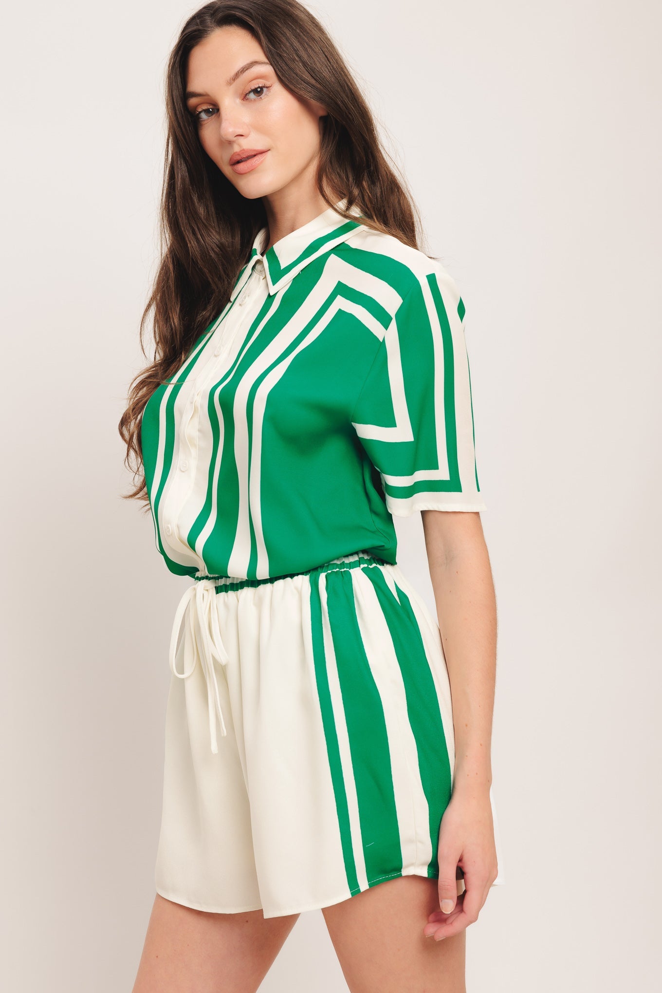 RIVIERA STRIPE WOVEN SHORT Green Flying Tomato