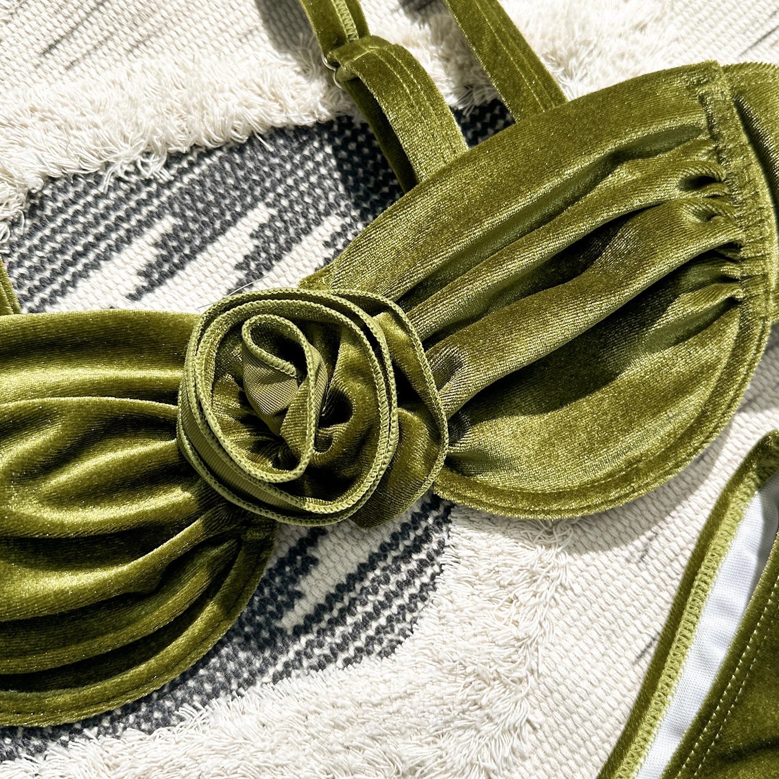 Green flower push up velvet two piece swimsuit rosette