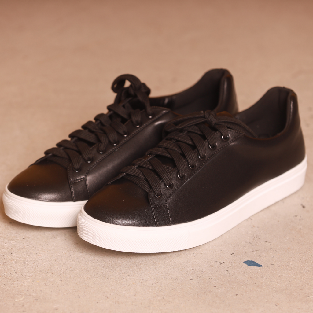 Jordin Sneakers Black faux leather Stylish Cushioned ladies Large Sizes