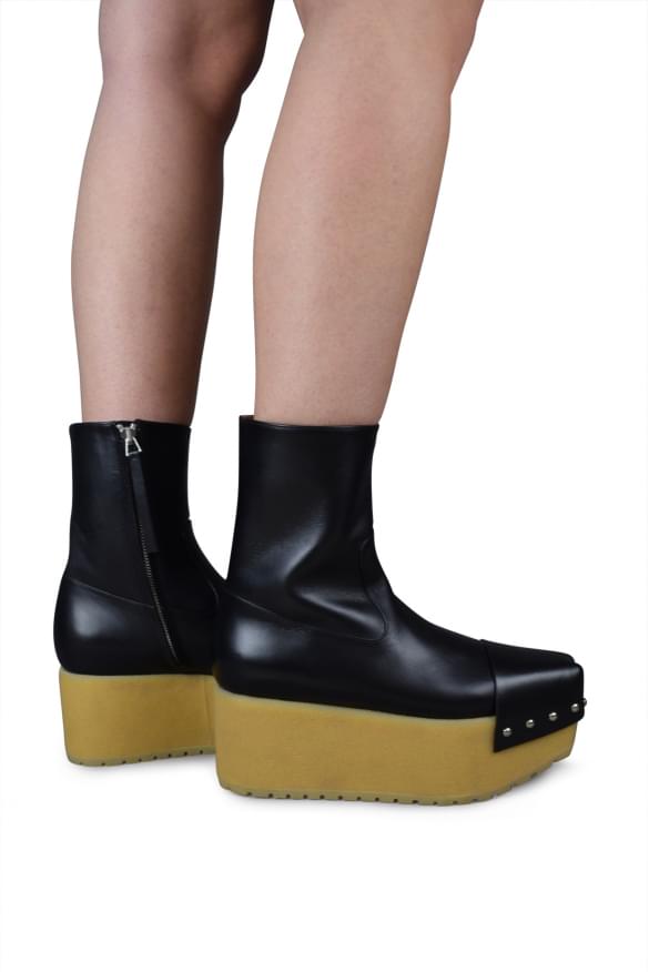 Moncler Ladies Zulima Ankle Boots black leather square toe studded platform