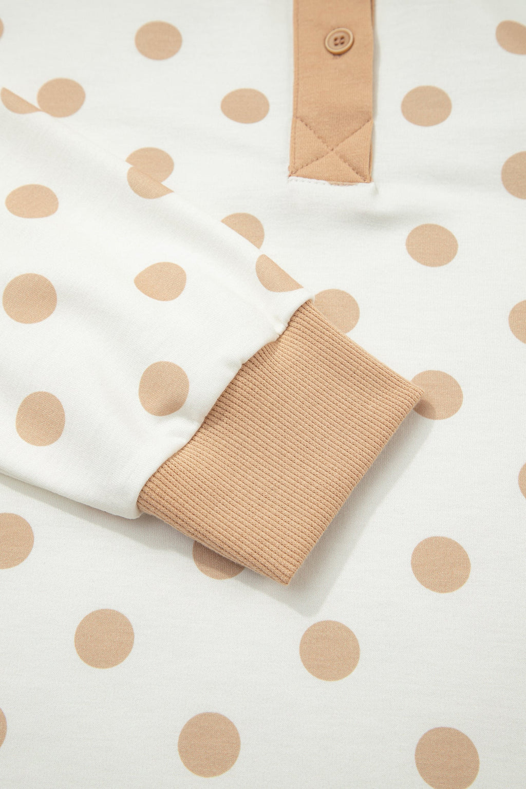 Zoey Pullover Patch Pocket Casual Shorts Set Pink or Khaki Outfit  Indie & Co. Ladies polka dot