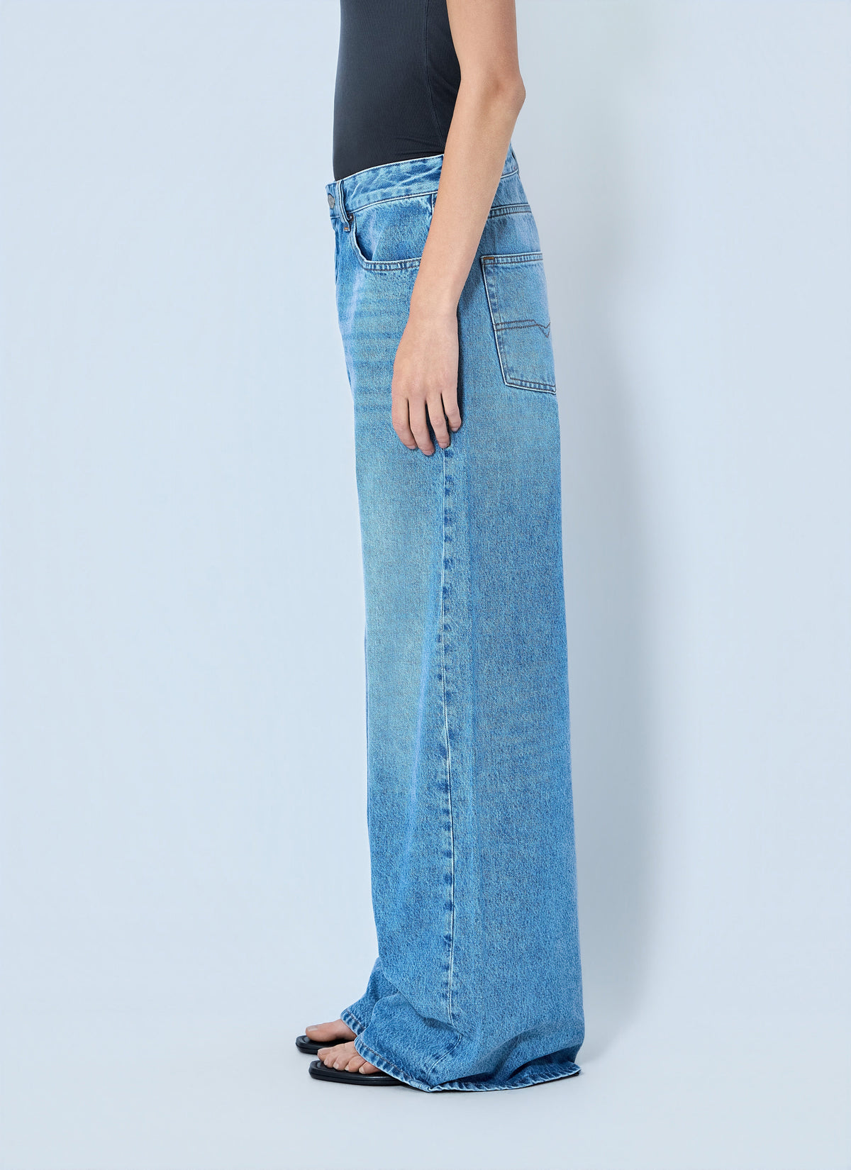 Diesel Ladies 1996 D-Sire Blue Jeans mid rise flare wide leg denim