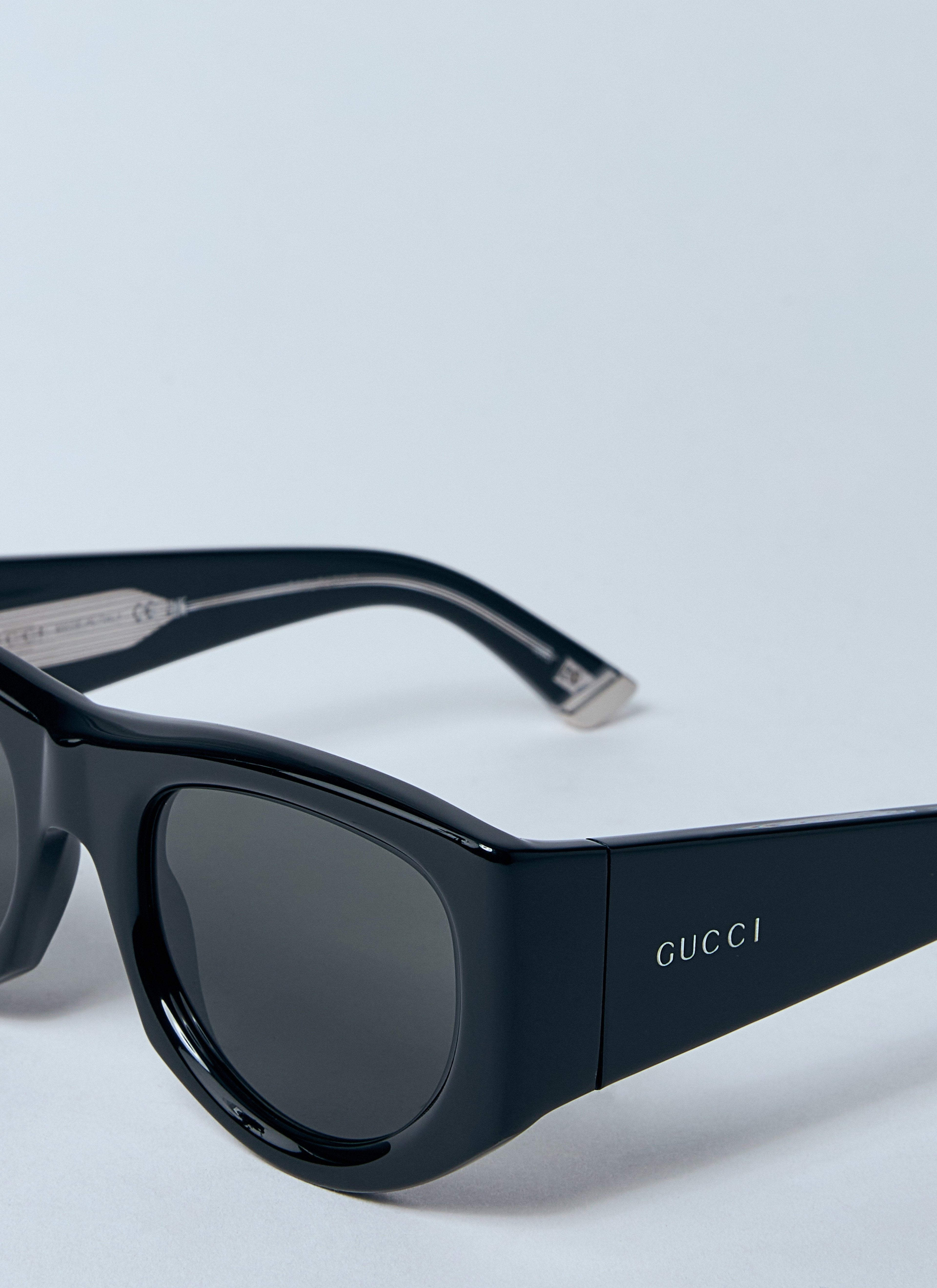 Gucci ladies Rectangular Frame Sunglasses black