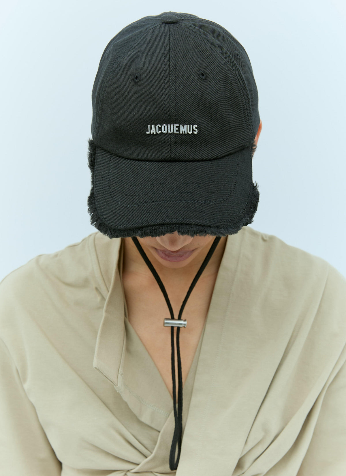 Jacquemus Men's La Casquette Artichaut Baseball Cap hat black with chin strap