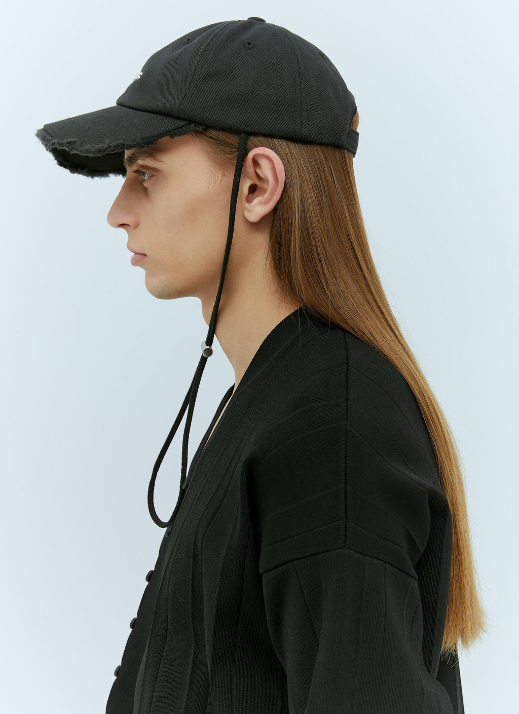 Jacquemus Men's La Casquette Artichaut Baseball Cap hat black with chin strap