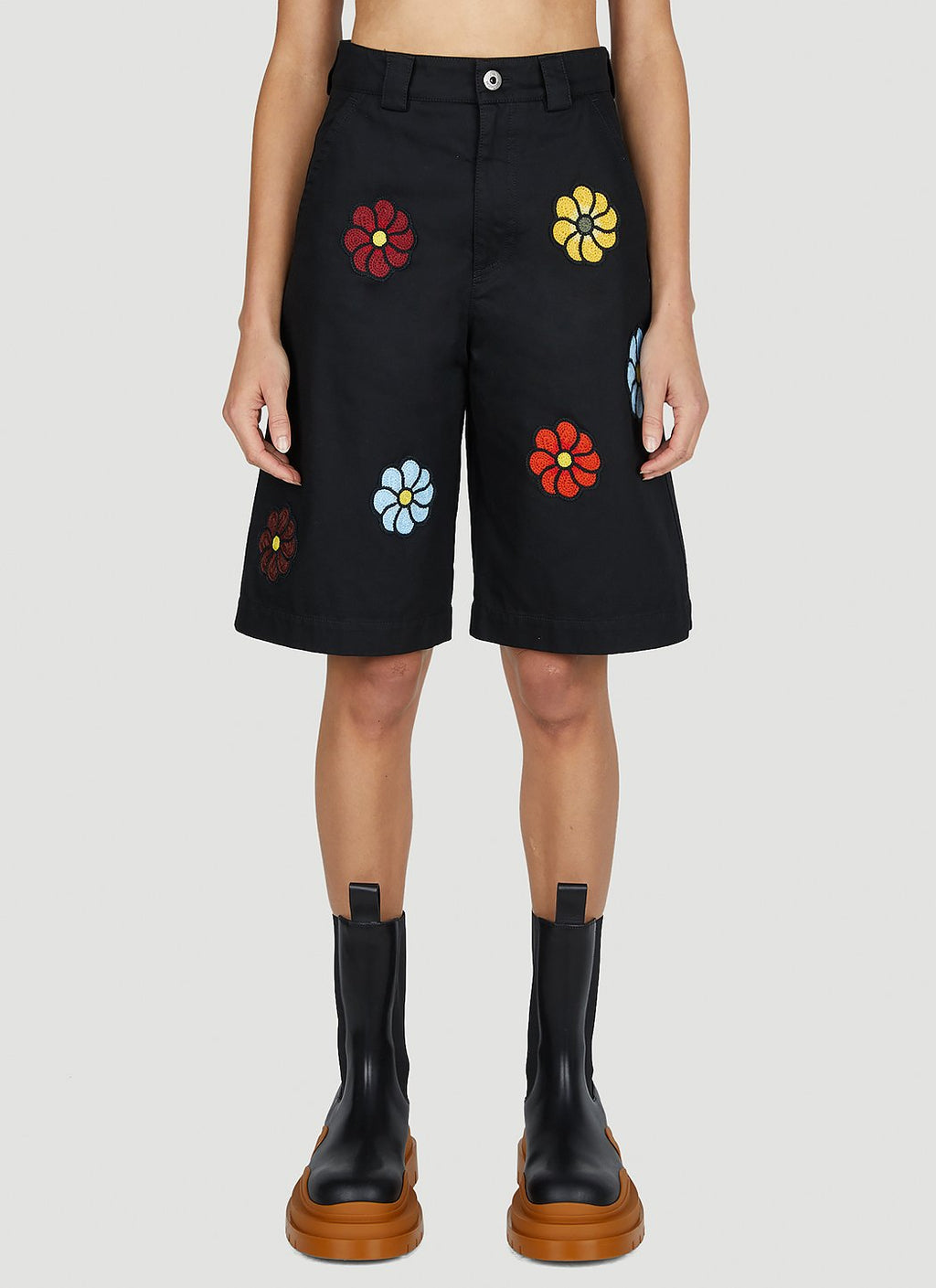 1 Moncler JW Anderson Men's Floral embroidery Bermuda Shorts black
