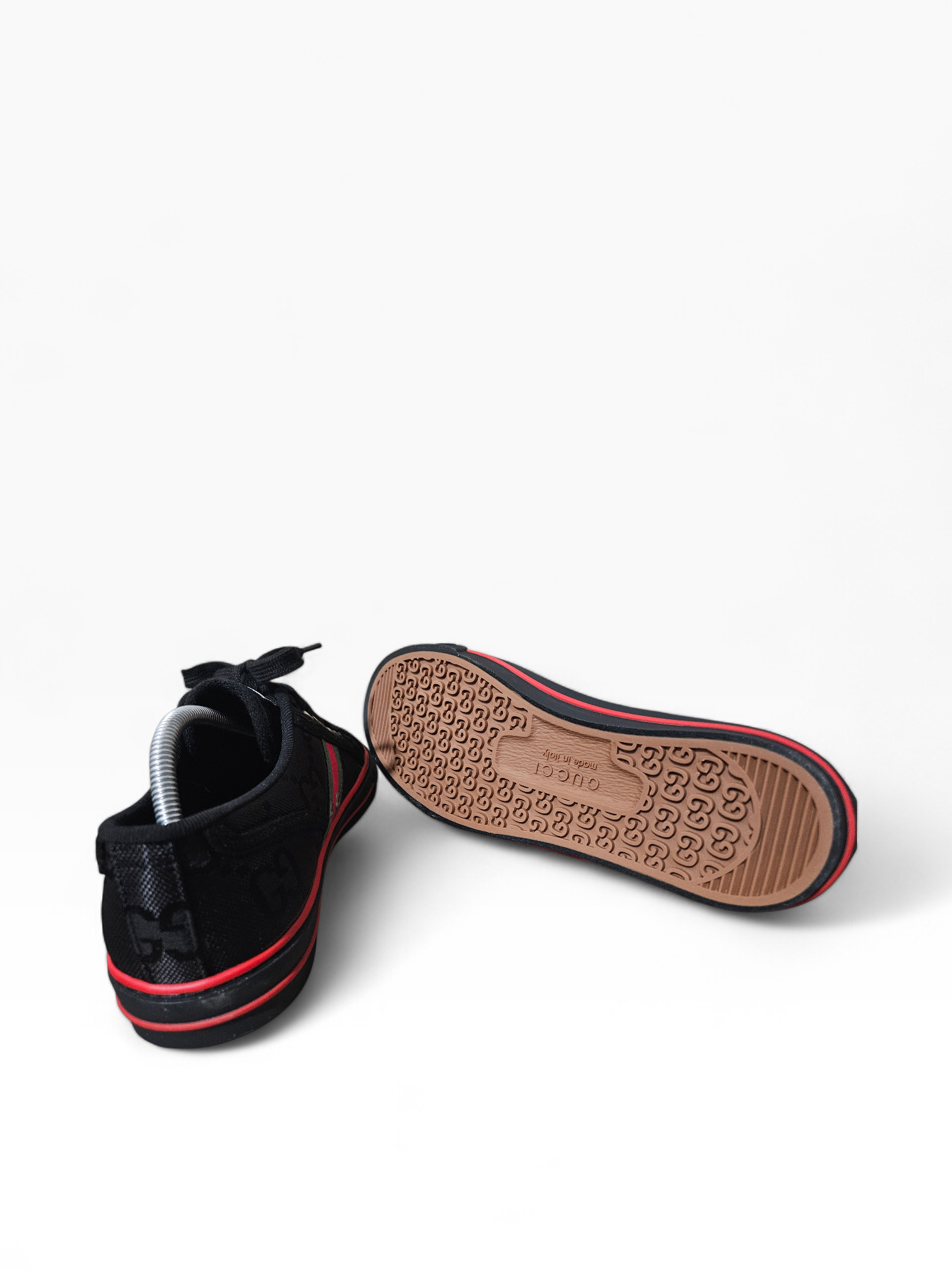 Gucci Tennis shoes 1977s ladies 9.5 sneakers black red green