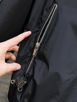 Prada Jacket Unisex Men's Windbreaker coat black