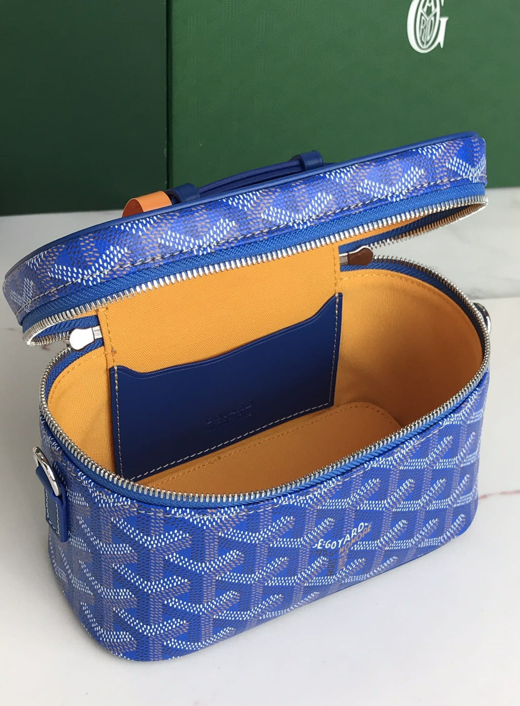 Goyard Cosmetics Bag makeup blue ladies Muse w/shoulder strap
