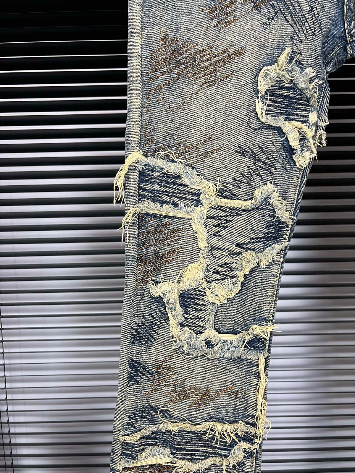 AMIRI Embroidered Stretchy Slim Fit Flared Jeans Men's