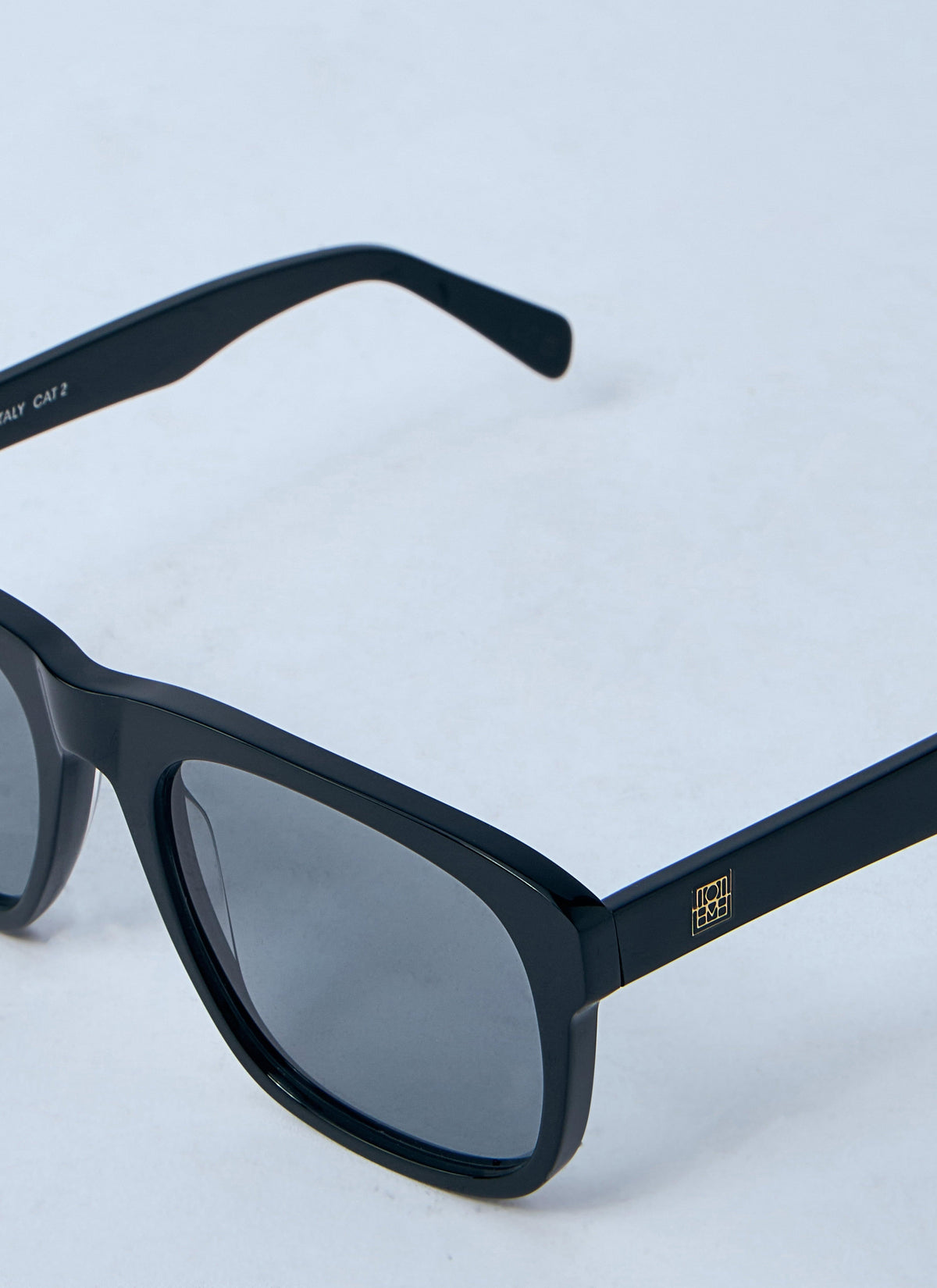 Toteme Ladies Navigator Sunglasses UV400 black