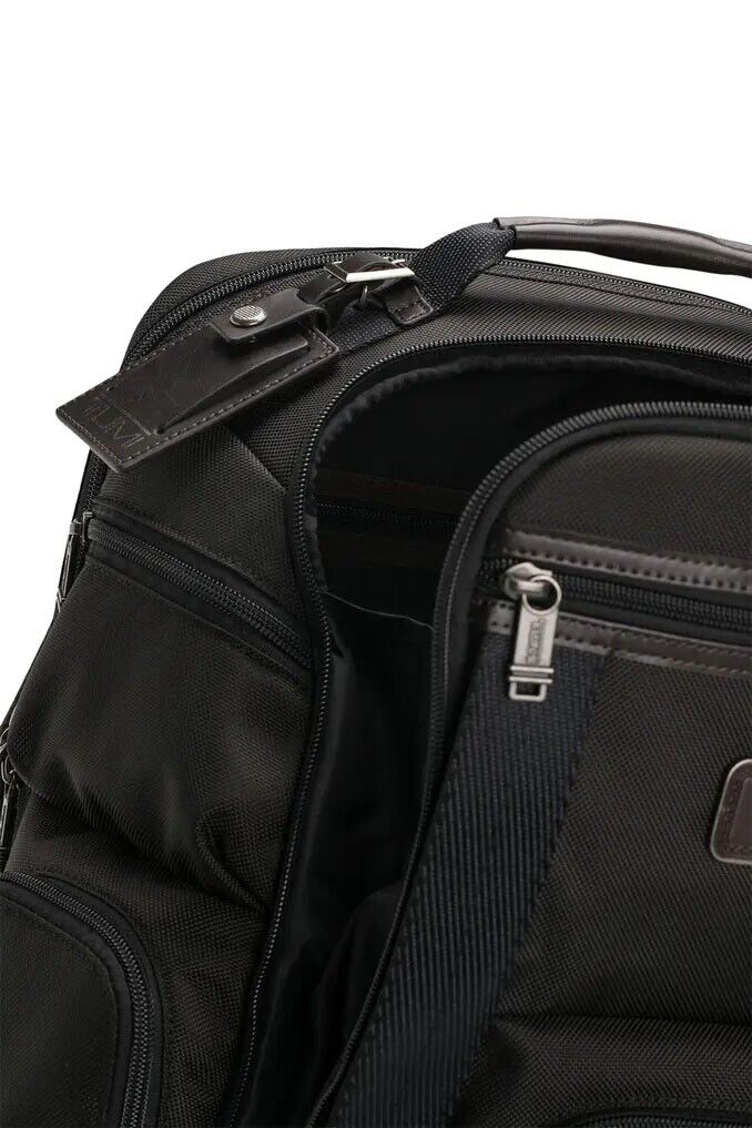 Tumi hedrick clearance deluxe brief pack