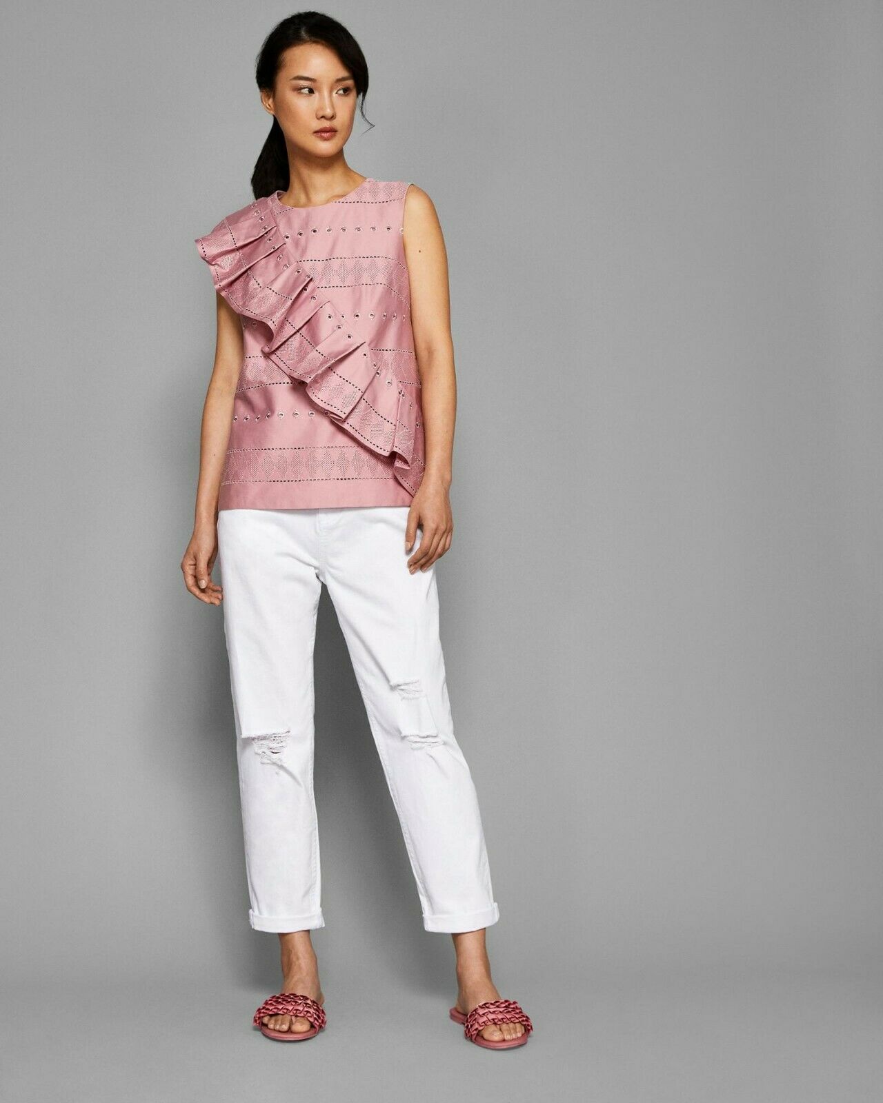 TED BAKER 32 34 The Boyfriend jeans distressed rolled cuff cropped white